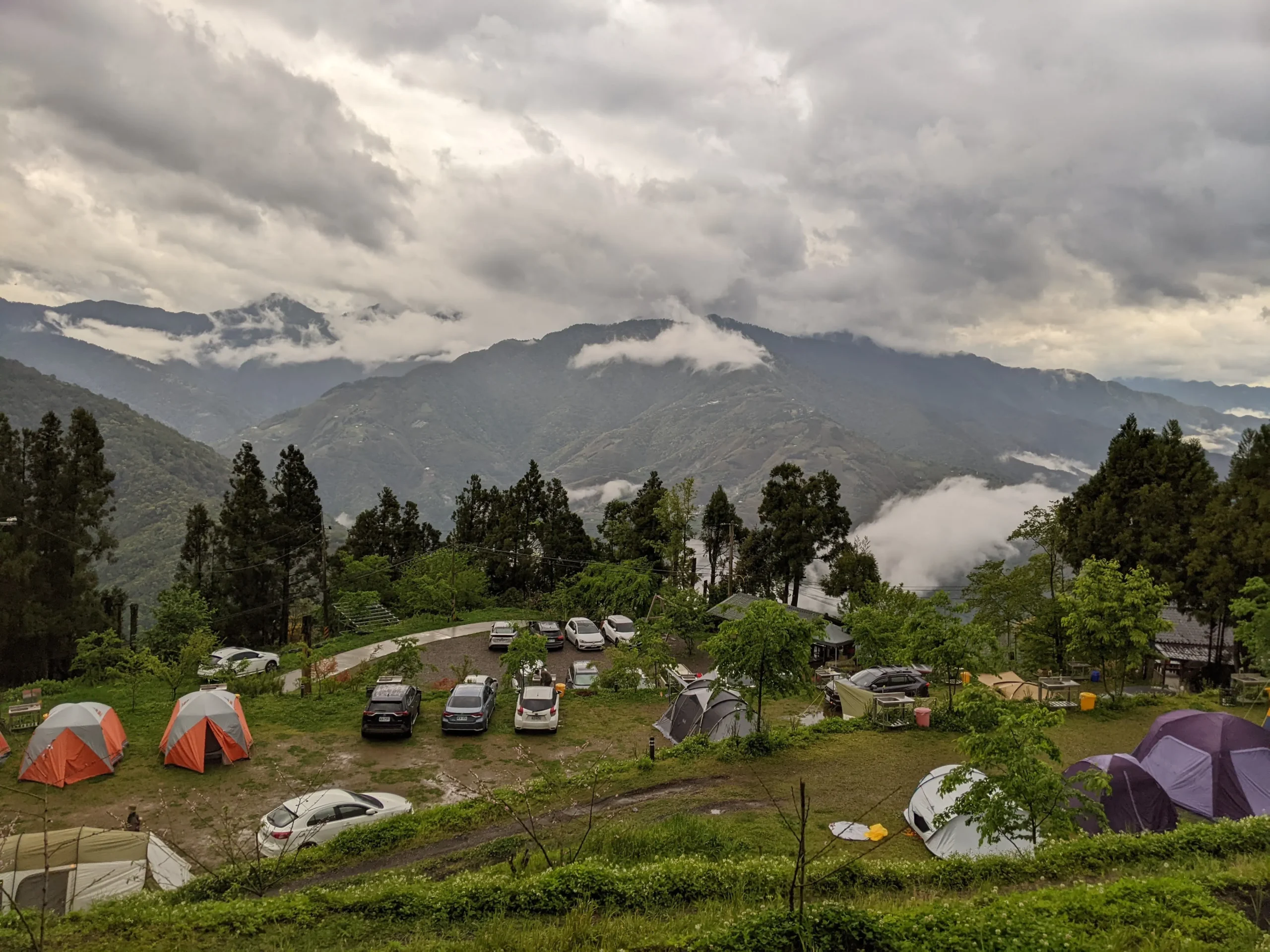 露營／第一次住雨棚沒有想像中好！桃園桃子姑姑休閒農場